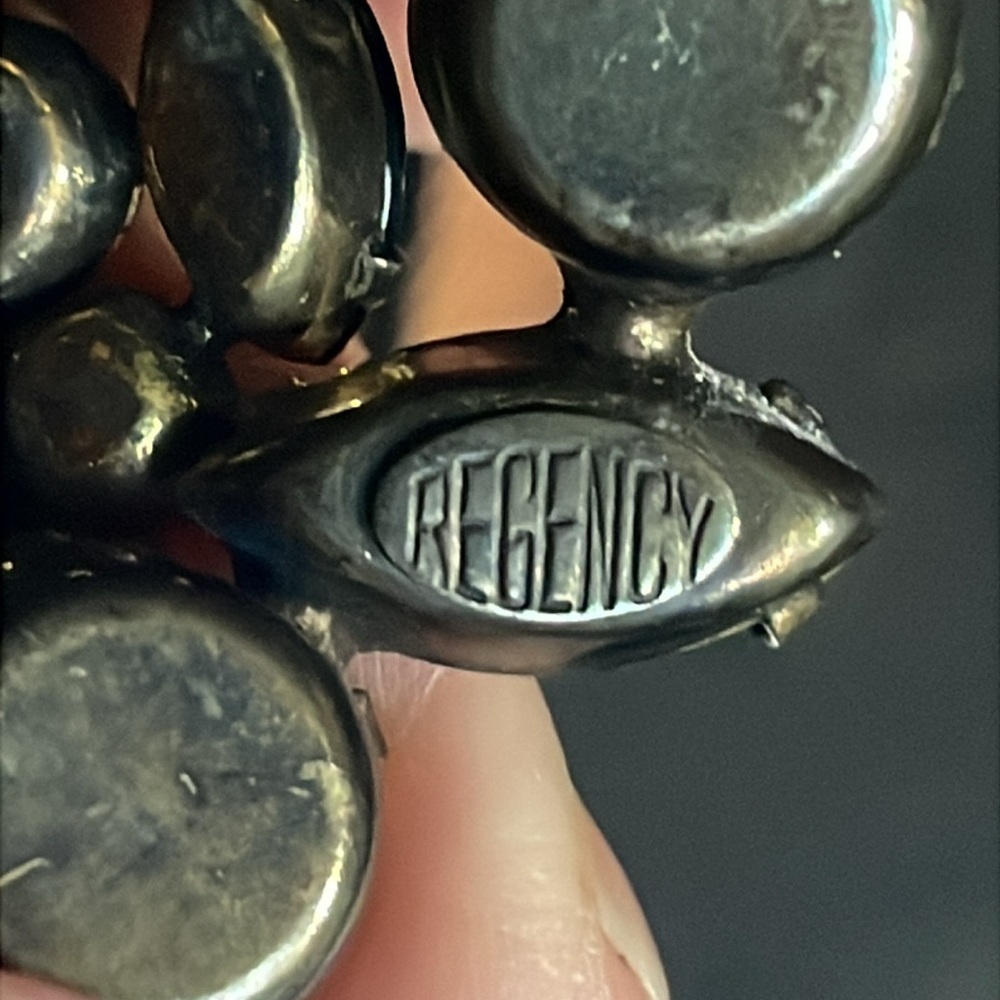 Regency Signed Sparkly Prong Set Raised Brooch - image 6